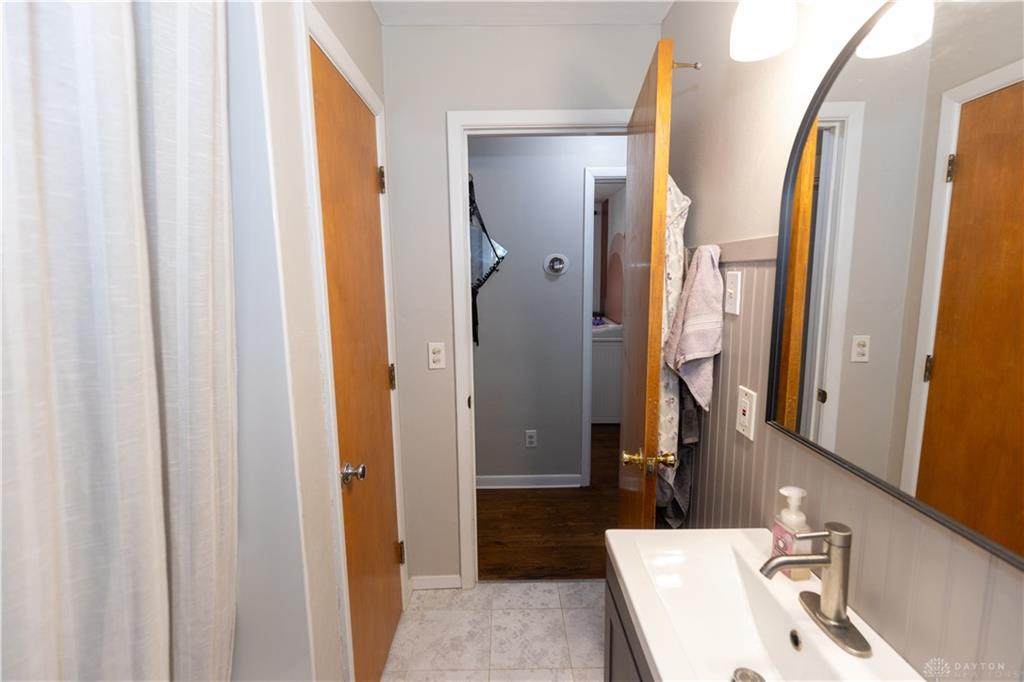 306 E Walnut Property Photo 14