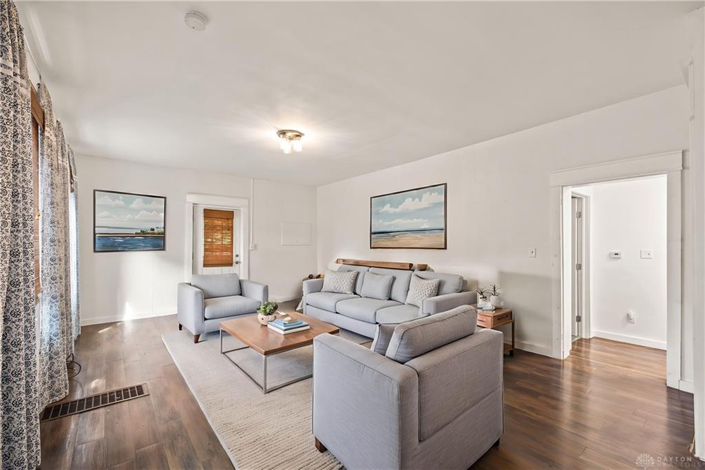 845 Harrison Property Photo 4