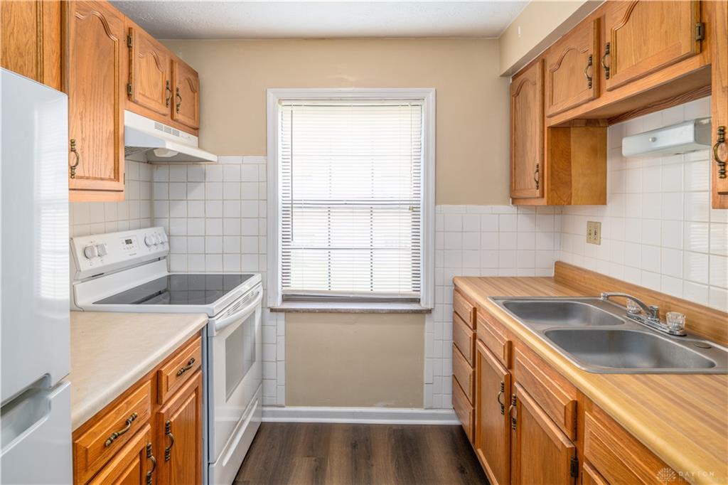 527 Corona Property Photo 10