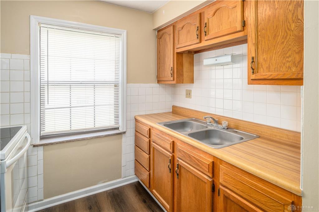 527 Corona Property Photo 11
