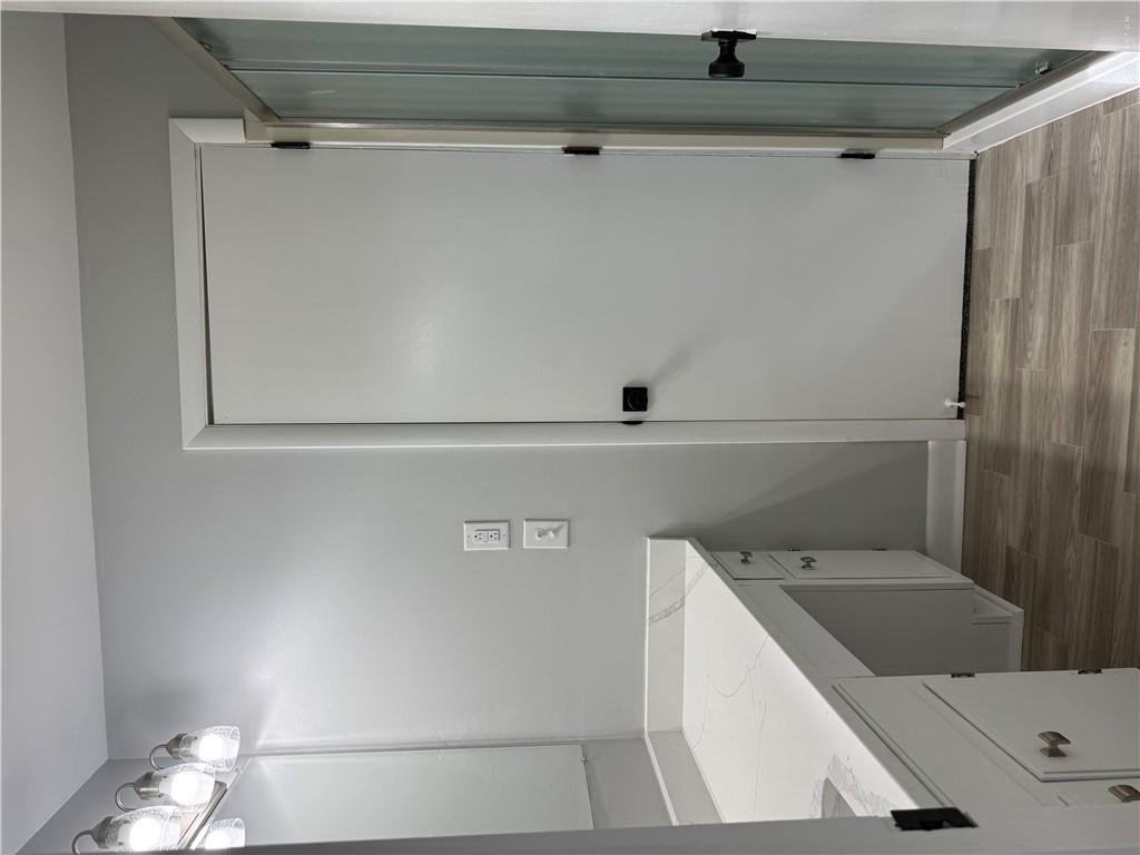 419 Vanessa Property Photo 16