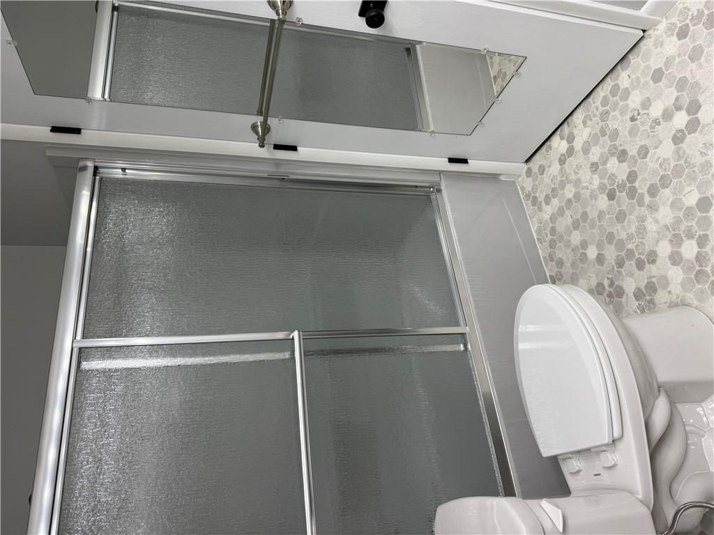 419 Vanessa Property Photo 17