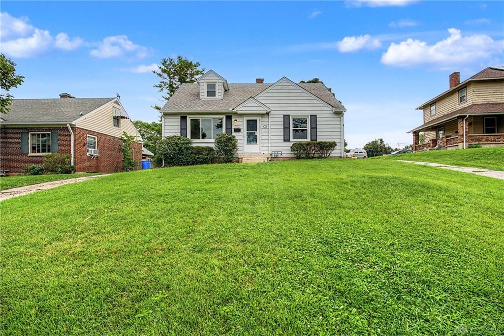 1221 Brookview Property Photo 5