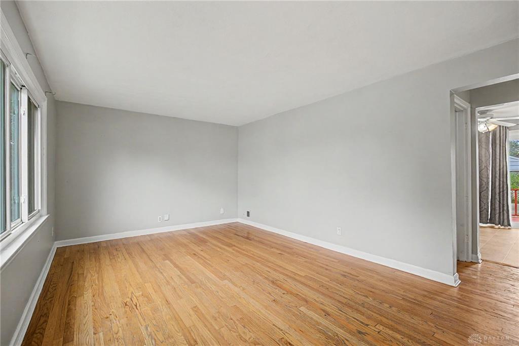 1221 Brookview Property Photo 8