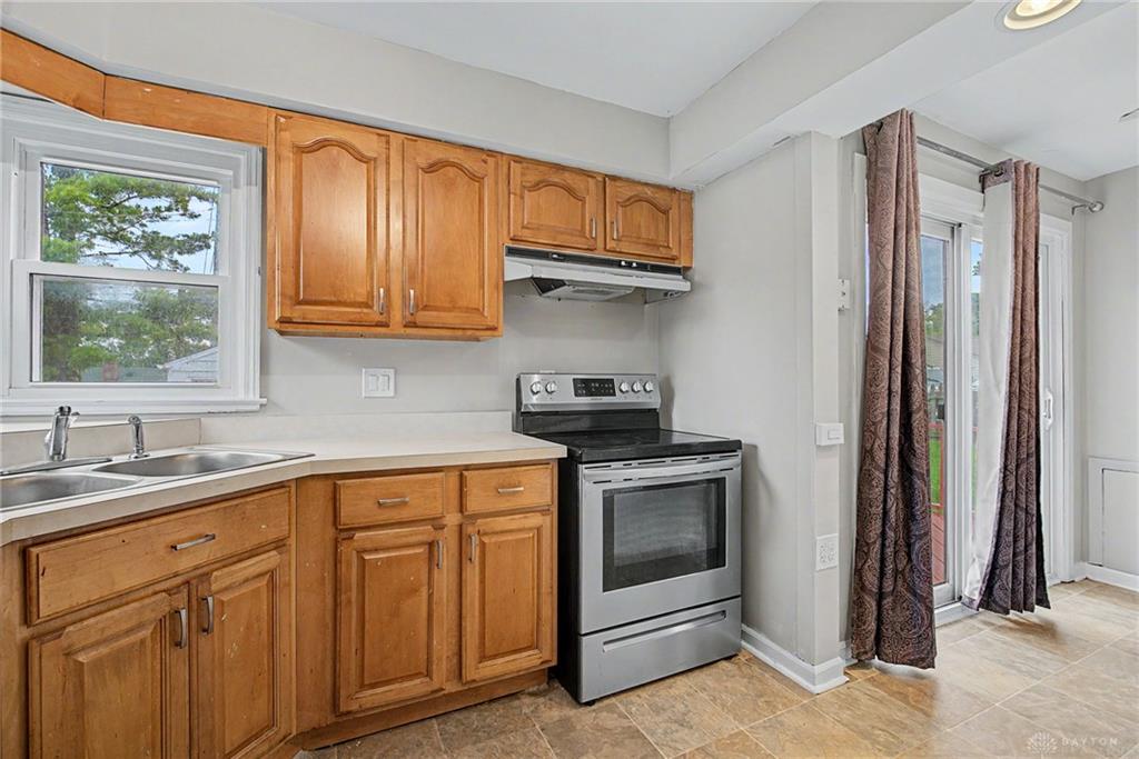 1221 Brookview Property Photo 15