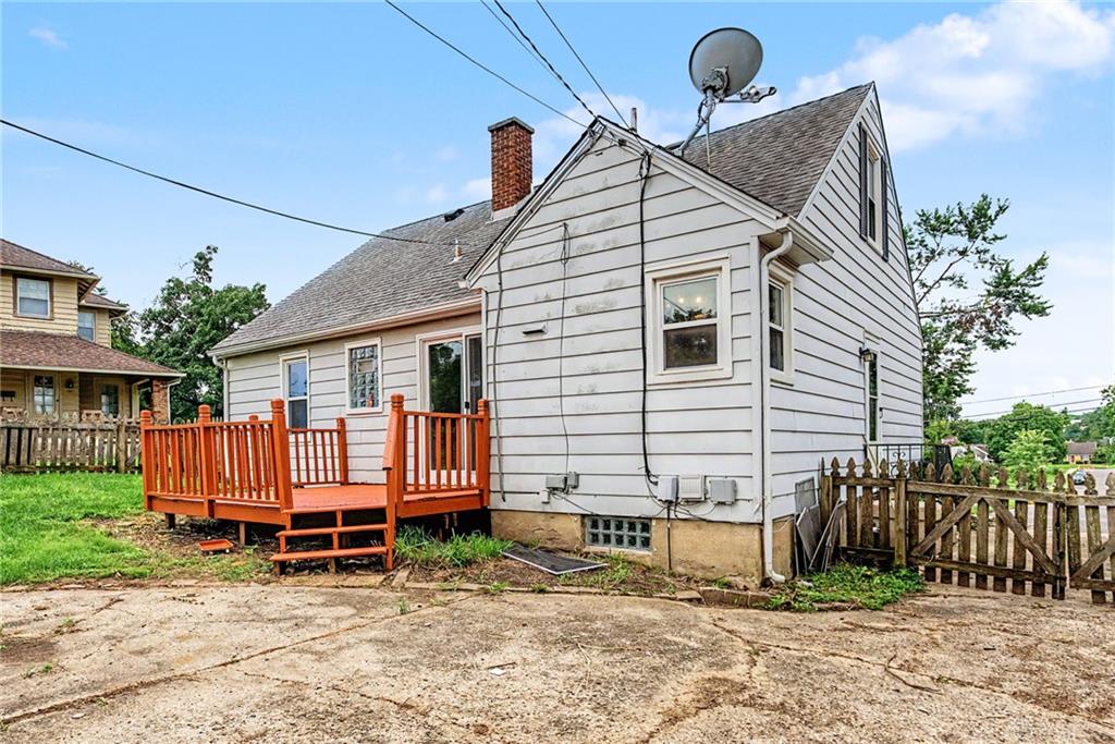 1221 Brookview Property Photo 34