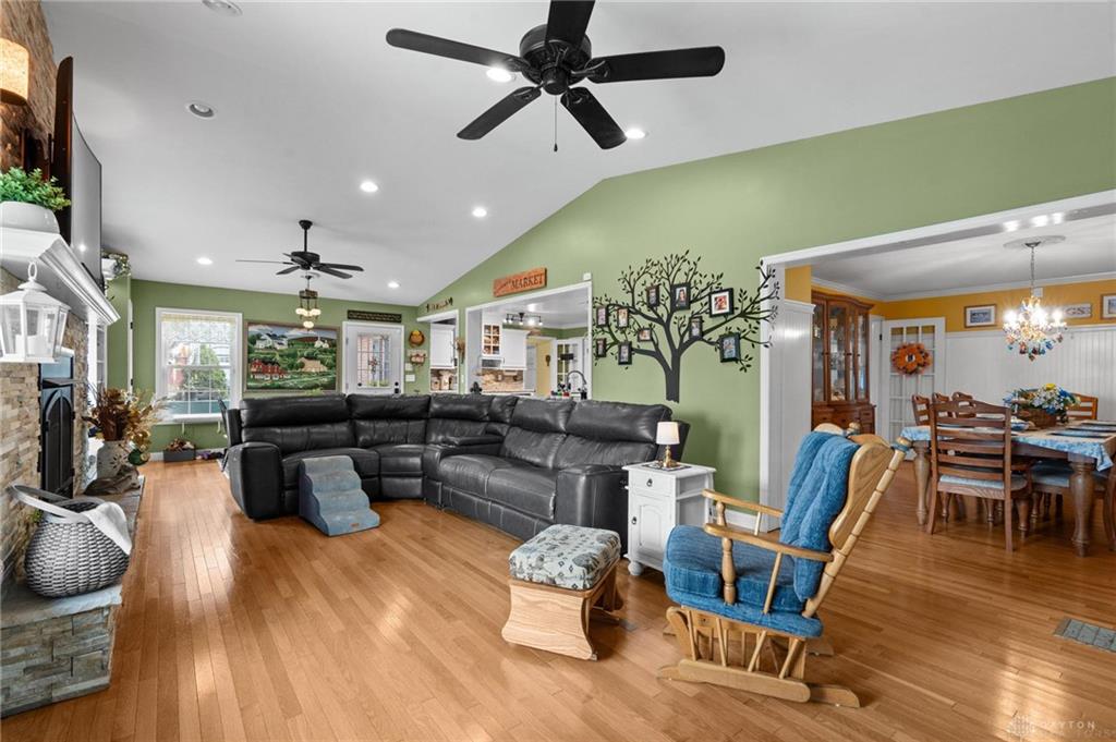 286 Berlin Property Photo 25