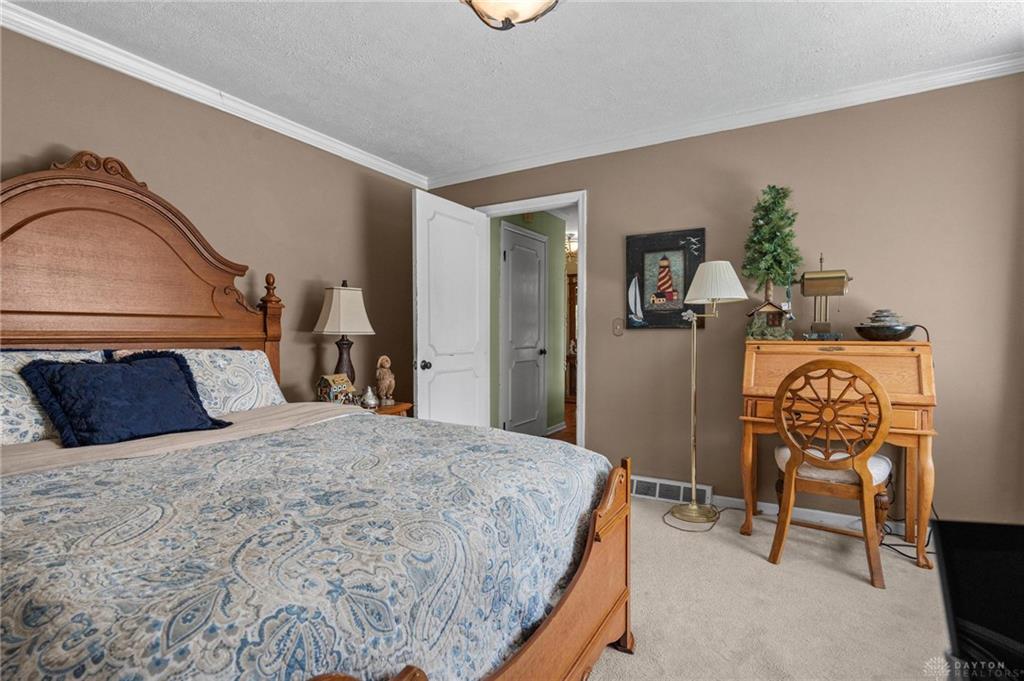 286 Berlin Property Photo 34