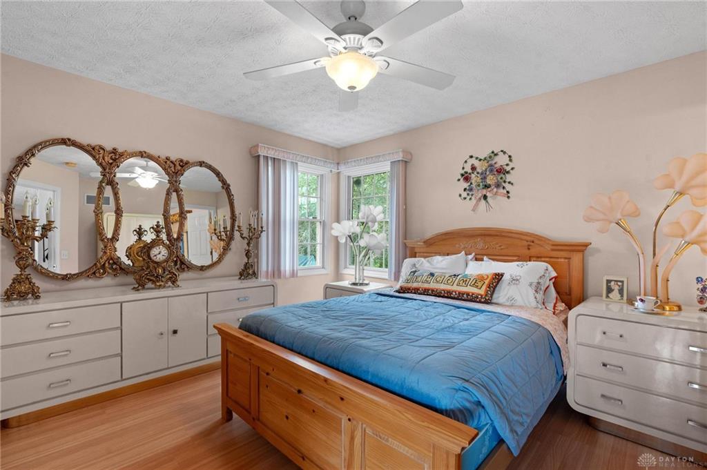 286 Berlin Property Photo 37