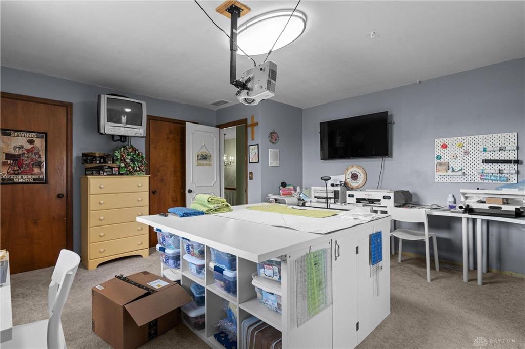 286 Berlin Property Photo 55