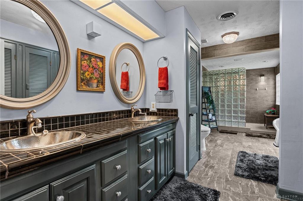 286 Berlin Property Photo 60