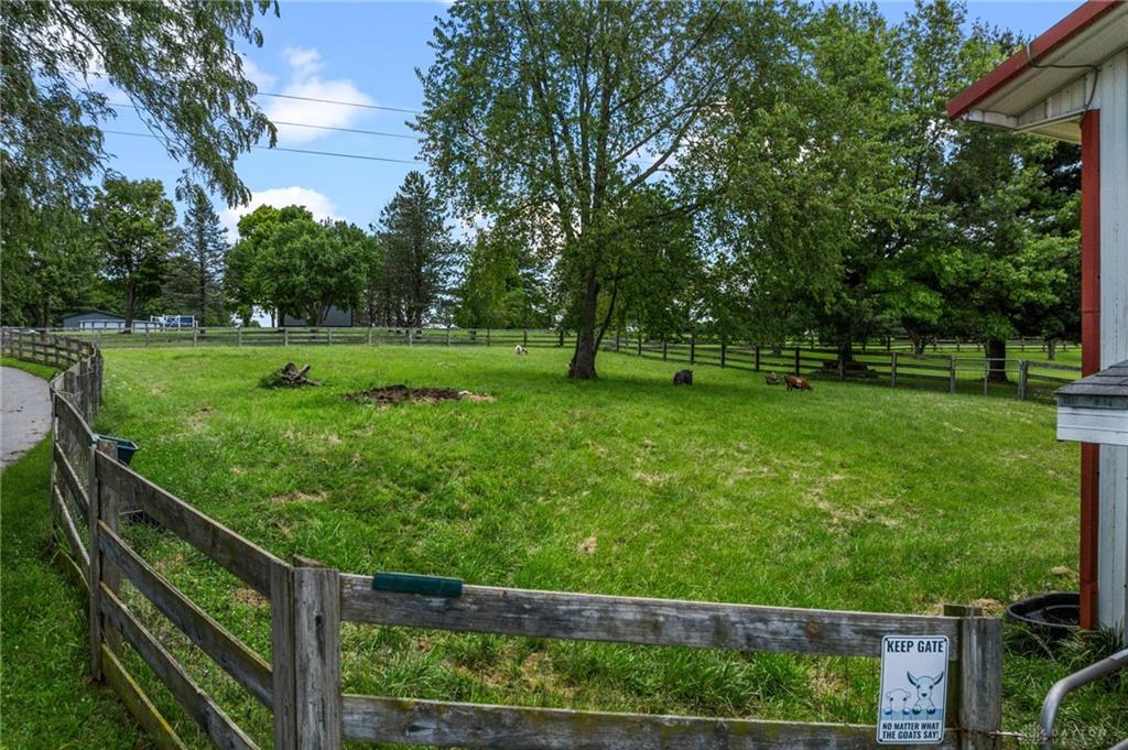 286 Berlin Property Photo 77