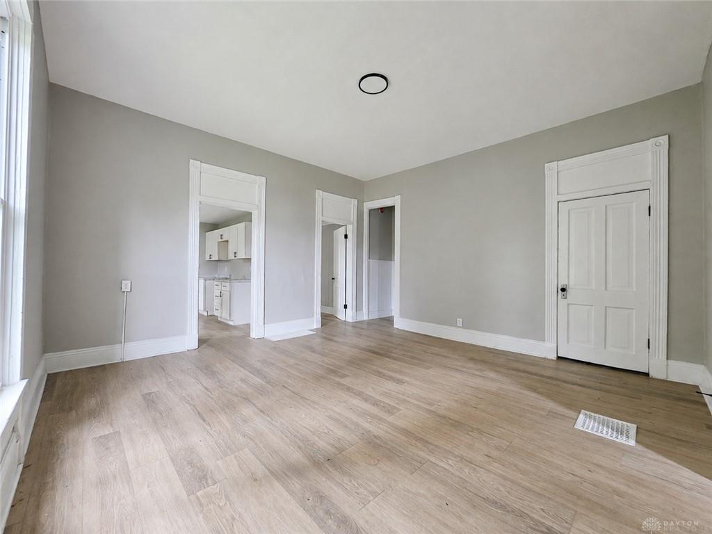131-133 E Southern Property Photo 12