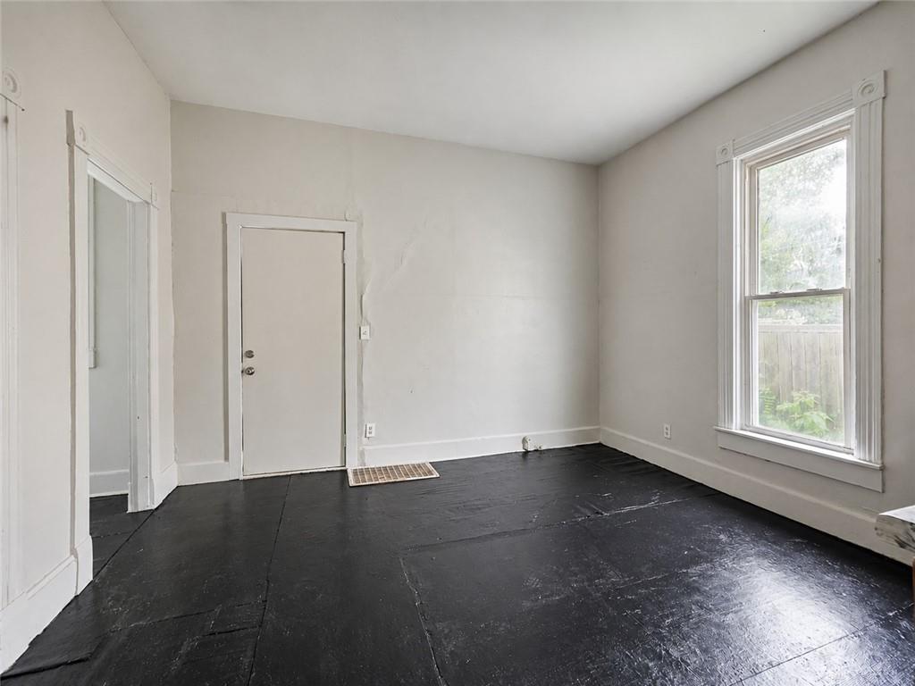 131-133 E Southern Property Photo 33