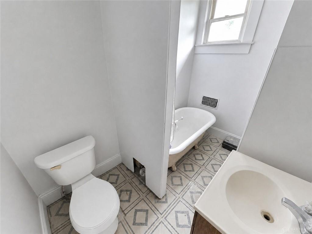 131-133 E Southern Property Photo 34