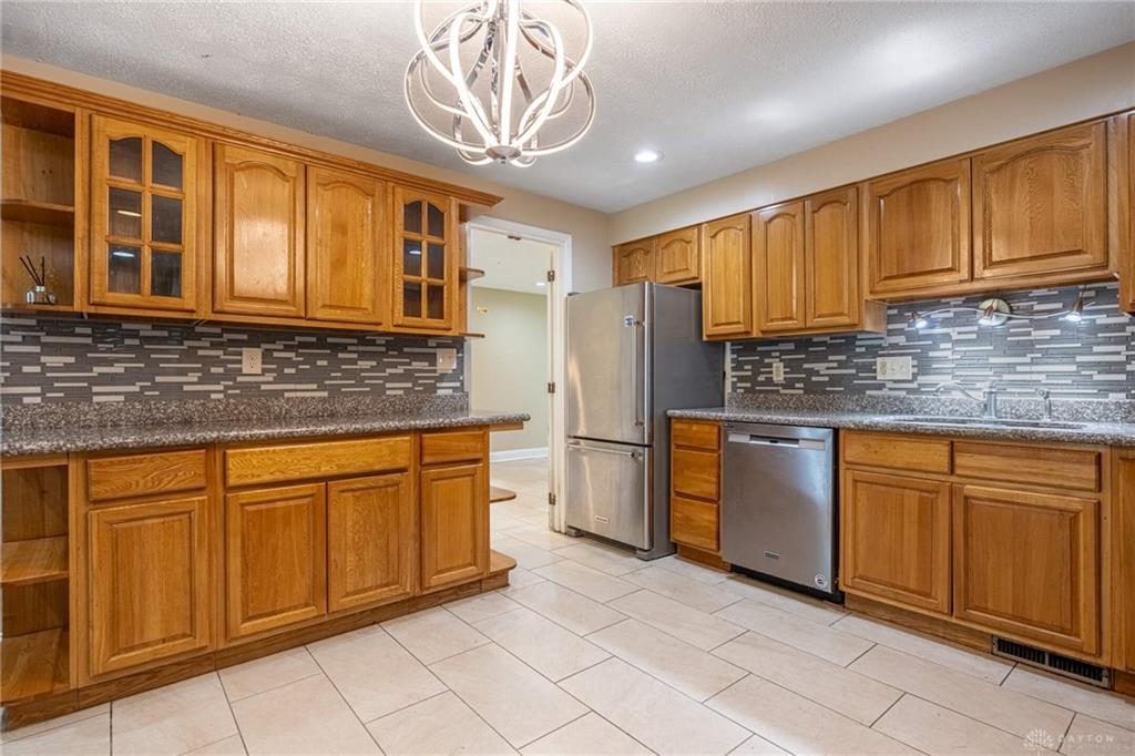 5314 Brainard Property Photo 11