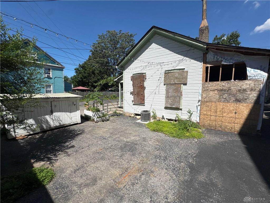429 Oak Property Photo 14