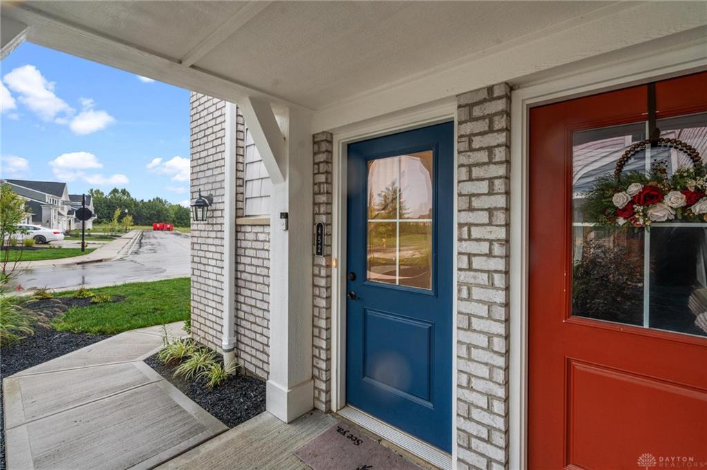 452 Glenhaven Property Photo 2