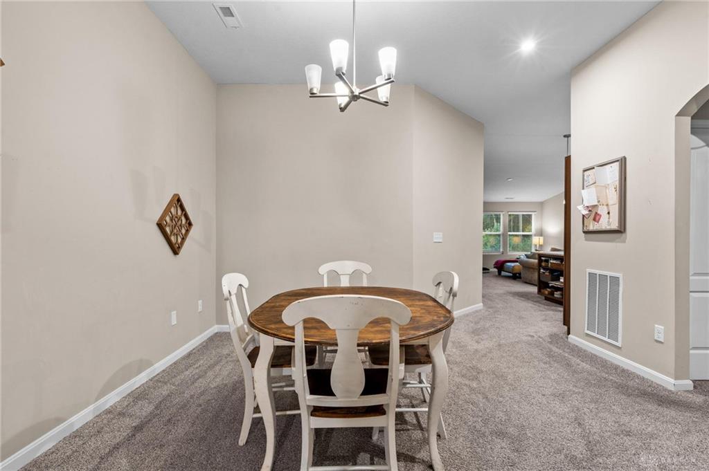 452 Glenhaven Property Photo 4
