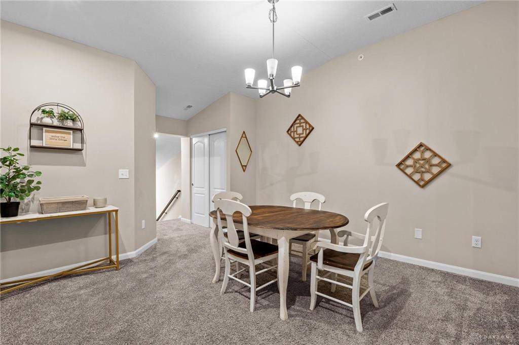 452 Glenhaven Property Photo 5