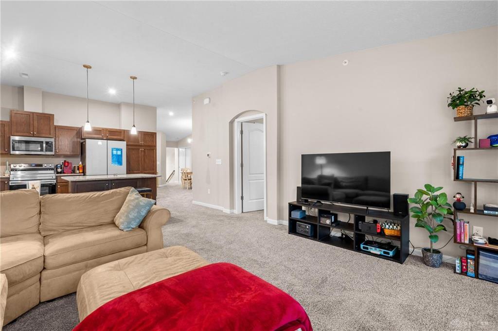 452 Glenhaven Property Photo 12