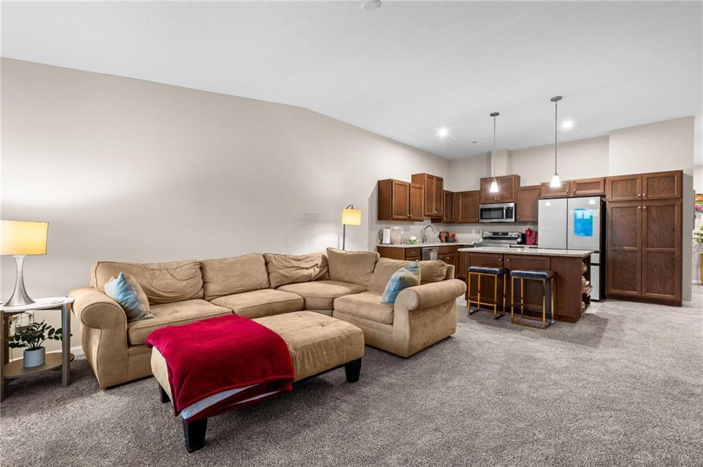 452 Glenhaven Property Photo 13