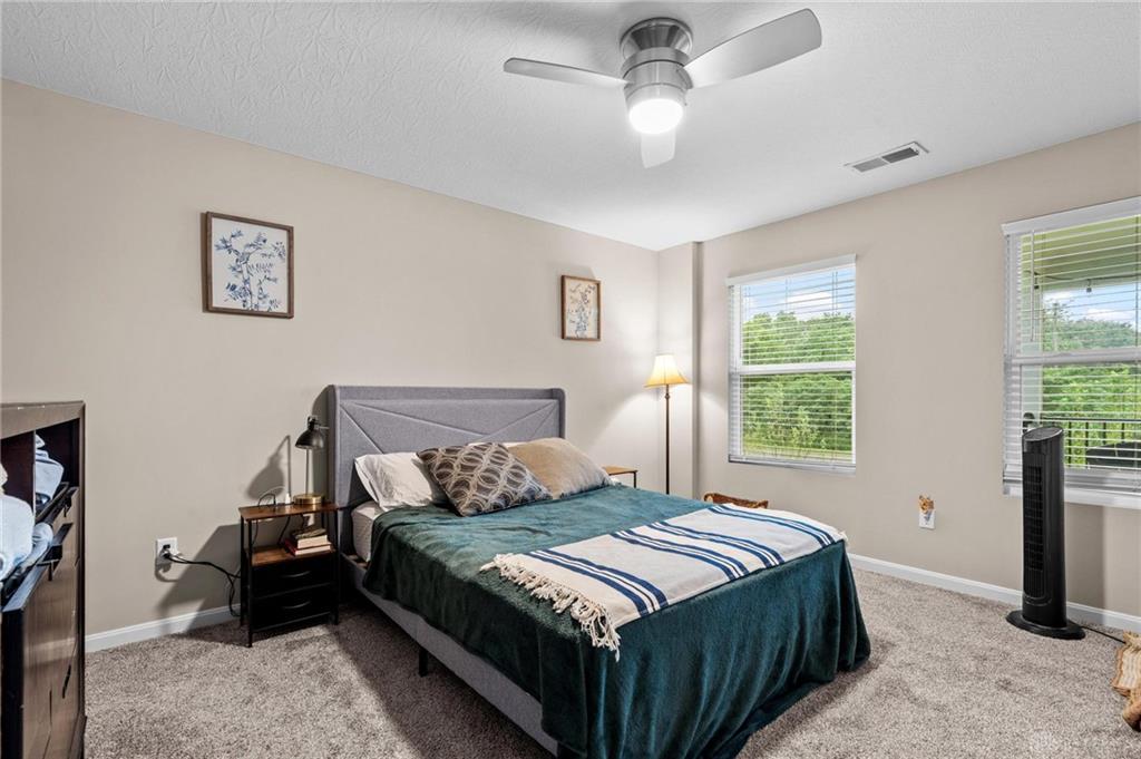 452 Glenhaven Property Photo 17