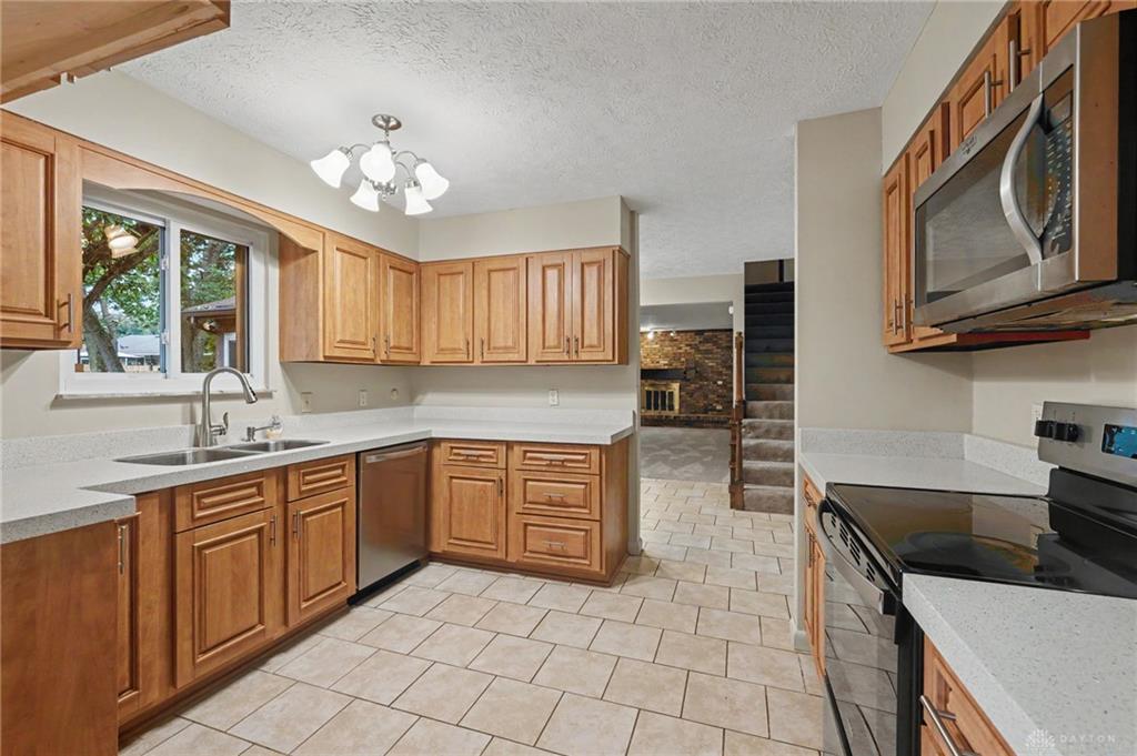 2980 Meadow Park Property Photo 3