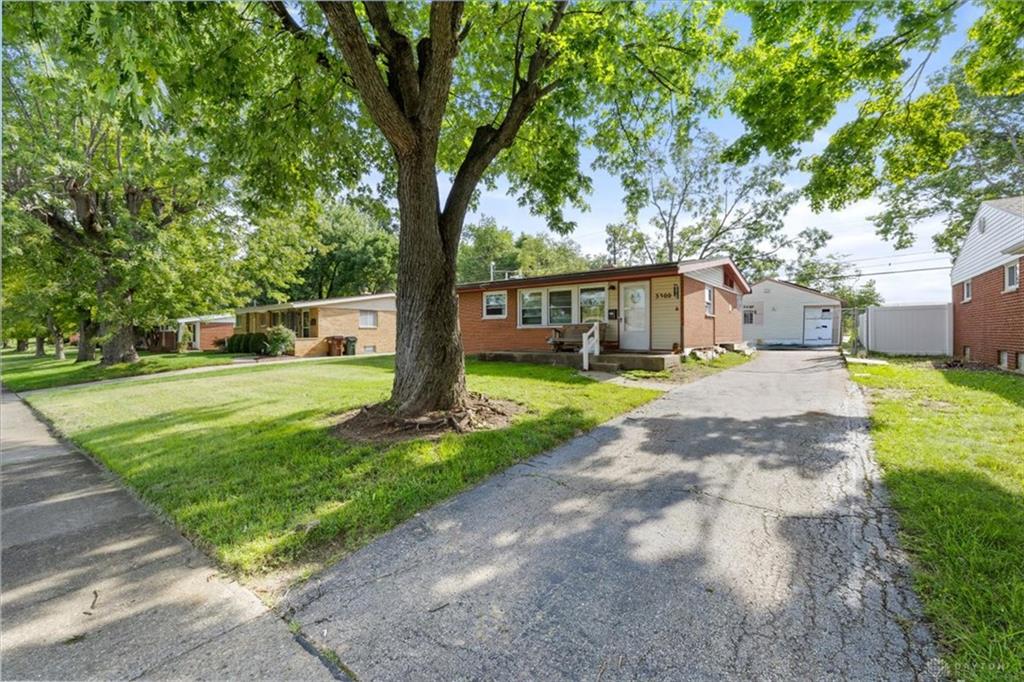 3300 Braddock Property Photo 1