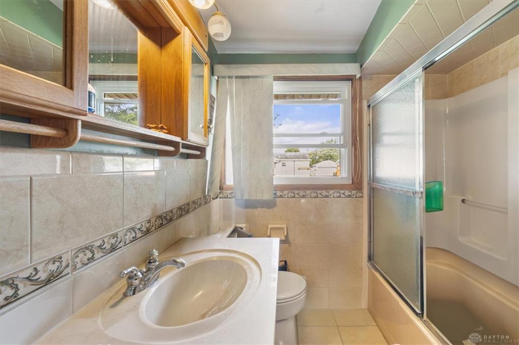 3300 Braddock Property Photo 11