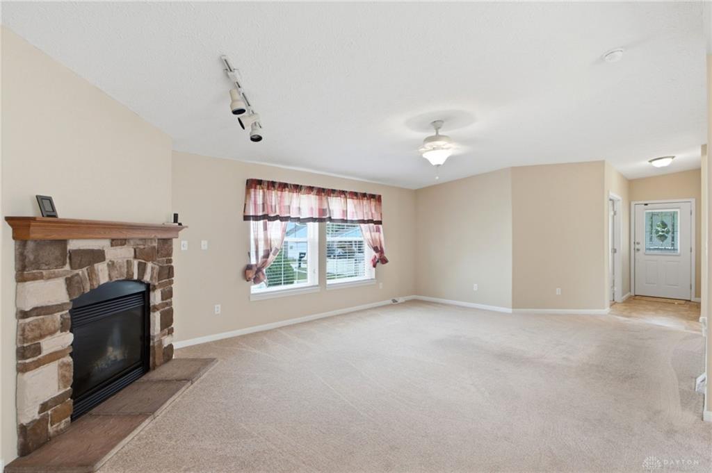 2323 Mallory Property Photo 6