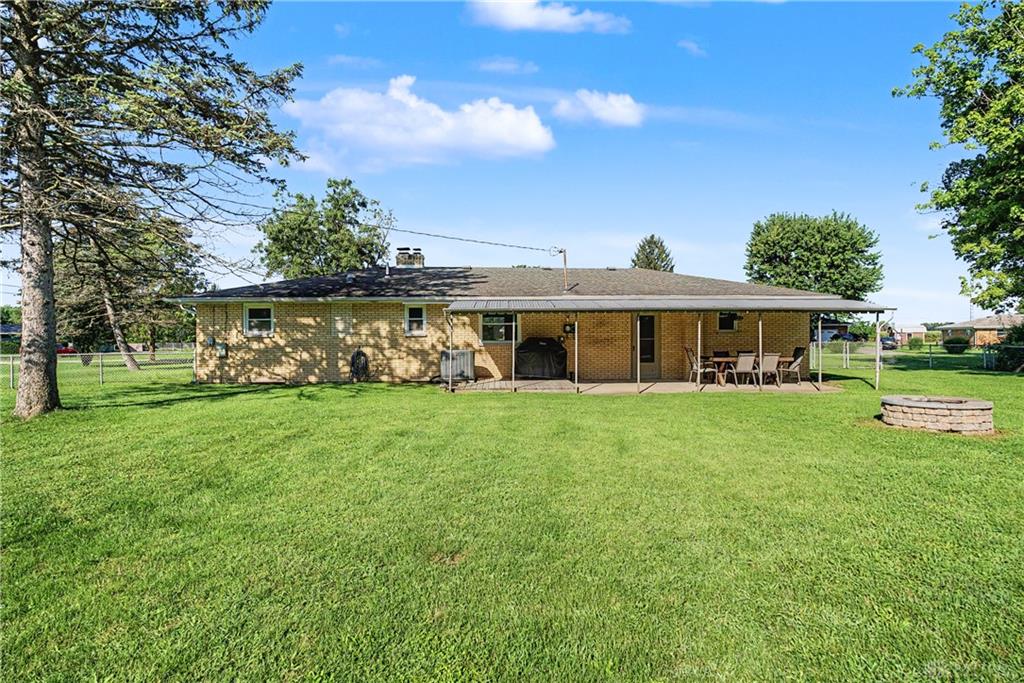 3964 Cloverdale Property Photo 8
