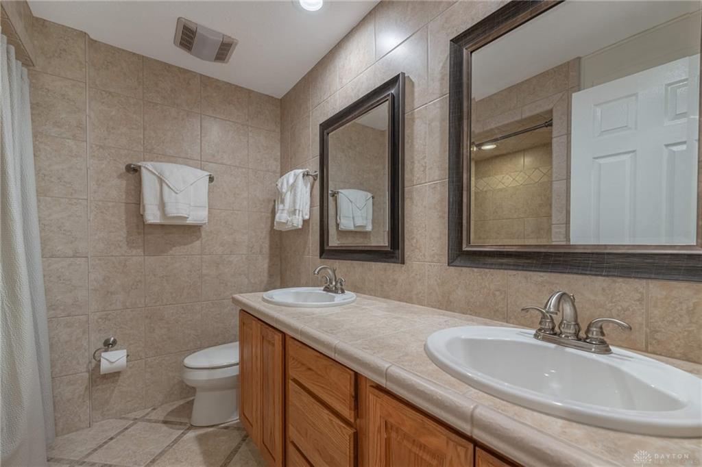 974 Hyde Park Property Photo 35