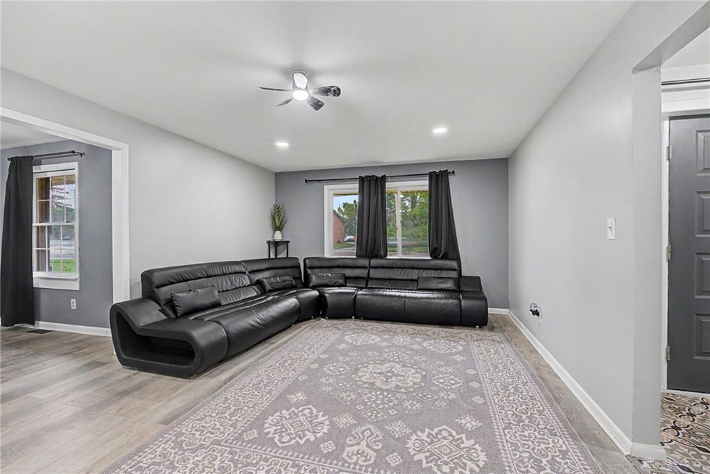 4370 Wilmington Property Photo 11