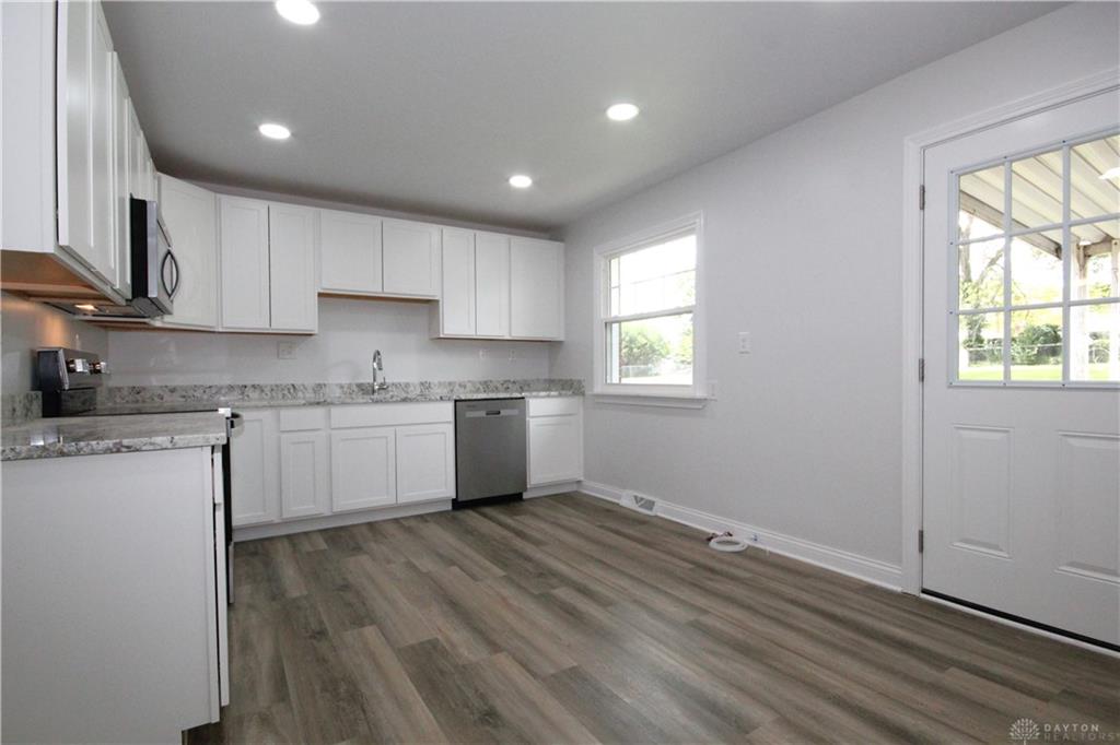 506 Ross Property Photo 11