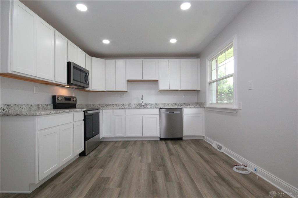 506 Ross Property Photo 12