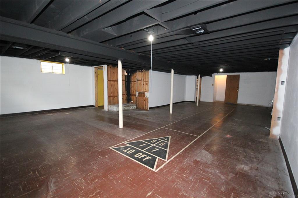 506 Ross Property Photo 33