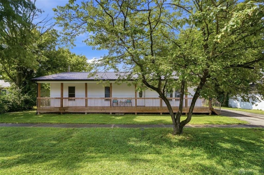 106 Central Property Photo 3