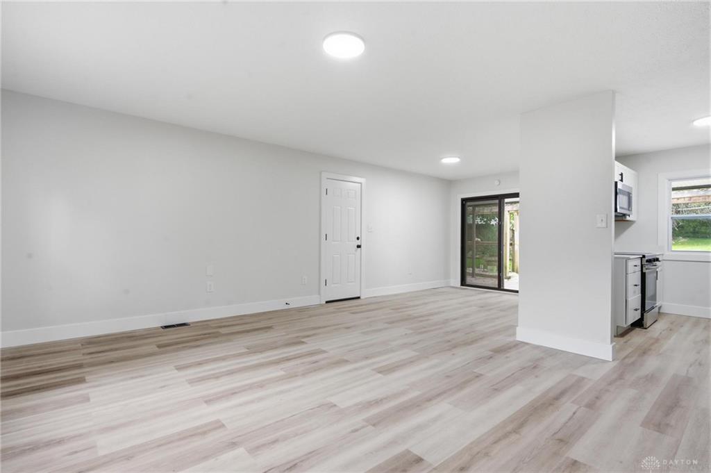 4089 Klepinger Property Photo 4