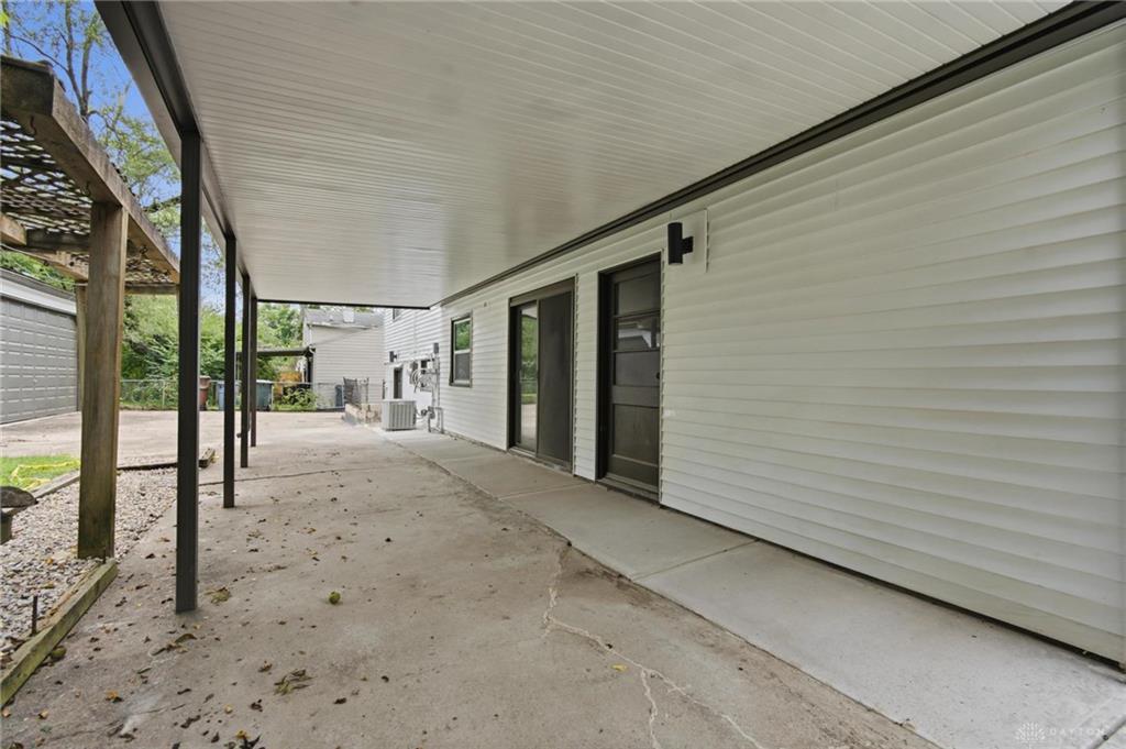 4089 Klepinger Property Photo 30