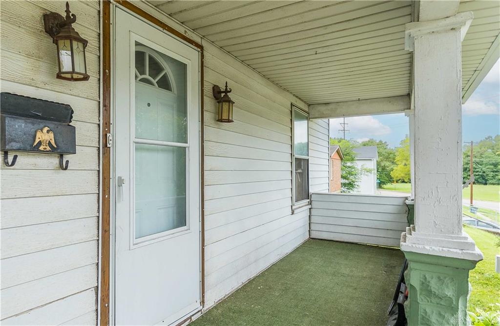 1705 Hillside Property Photo 5