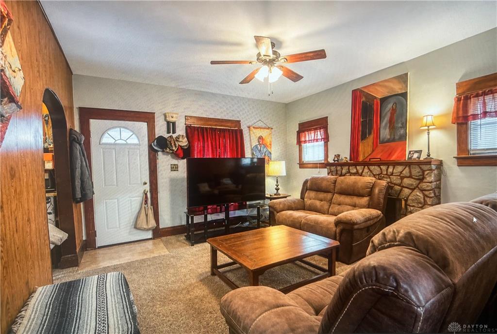 1705 Hillside Property Photo 6