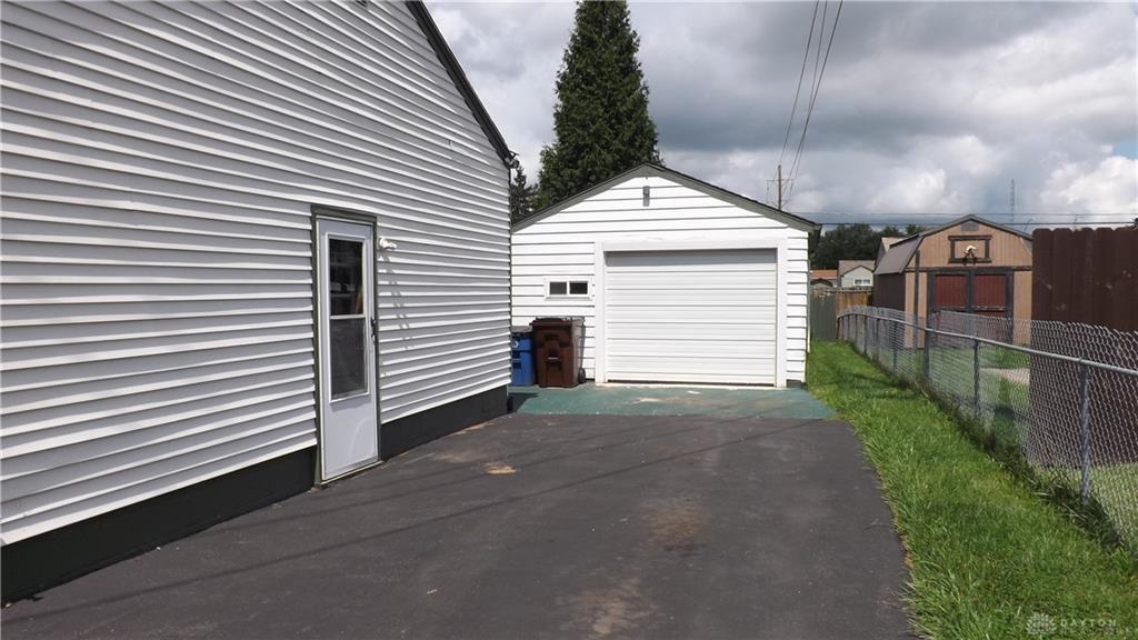 5857 Willaston Property Photo 2