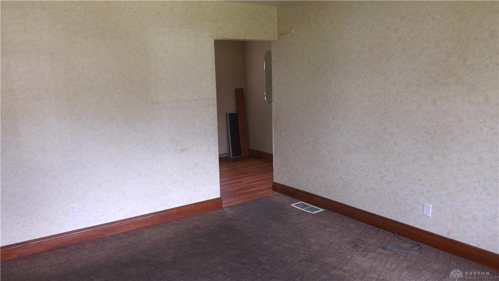 5857 Willaston Property Photo 4