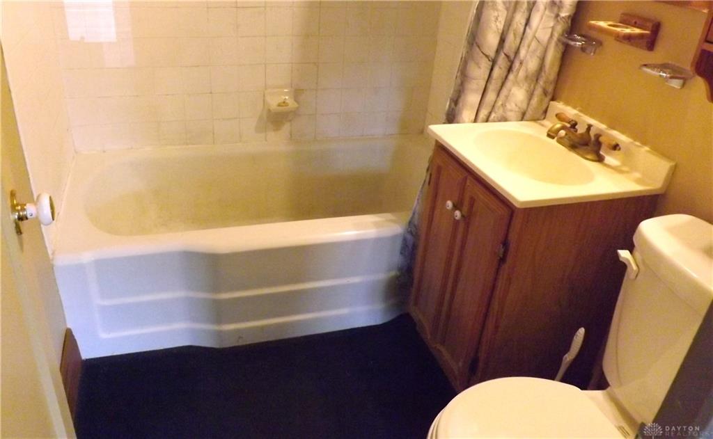 5857 Willaston Property Photo 9