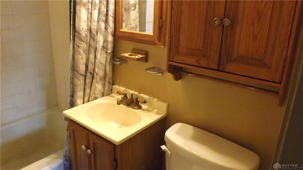 5857 Willaston Property Photo 10