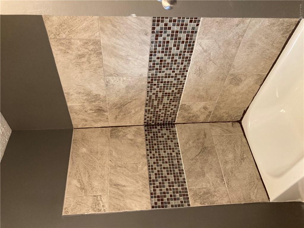 1010 Mayapple Property Photo 3