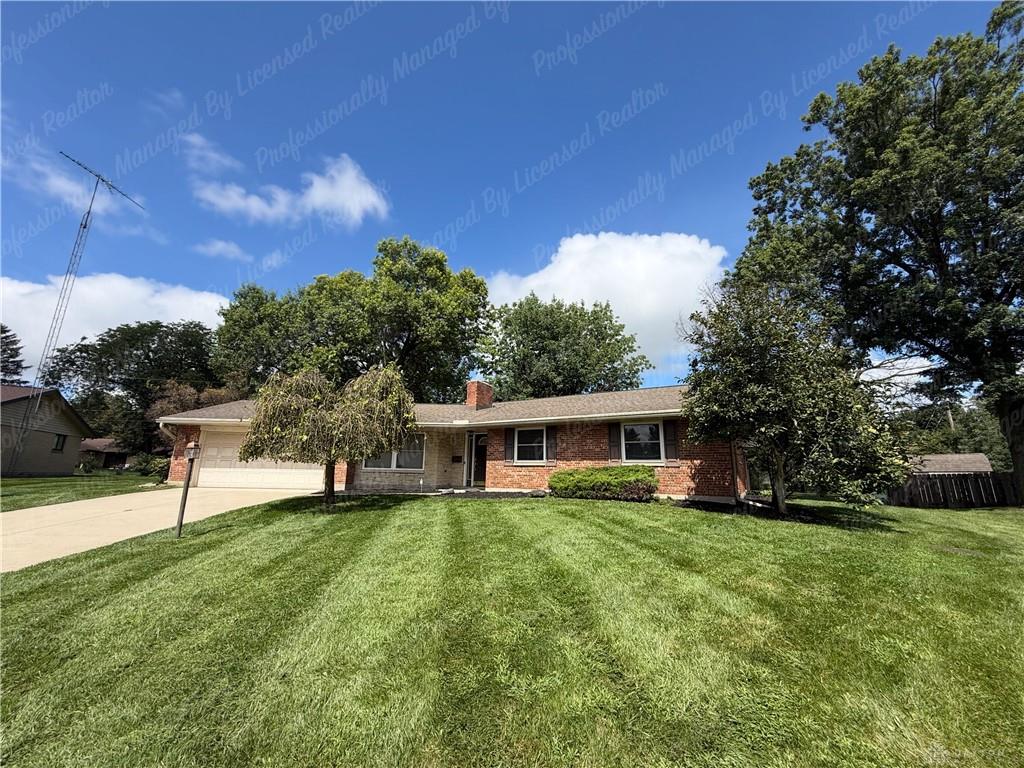 5551 Overbrooke Property Photo 2