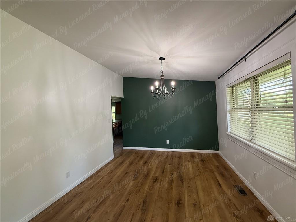 5551 Overbrooke Property Photo 12