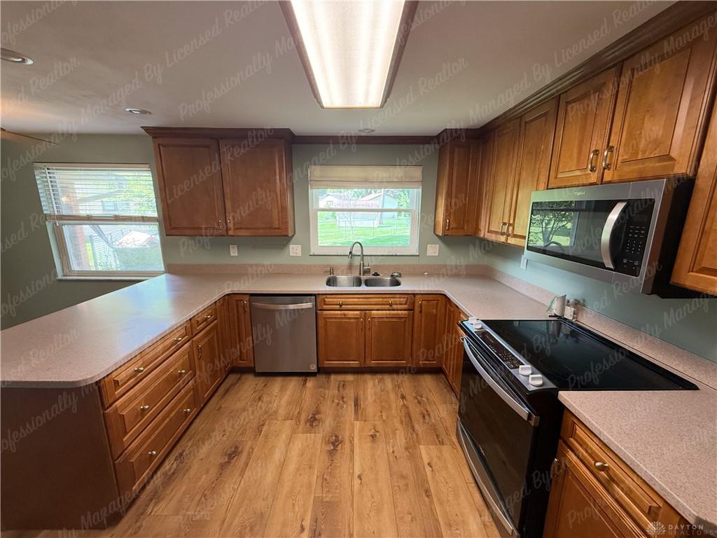 5551 Overbrooke Property Photo 17